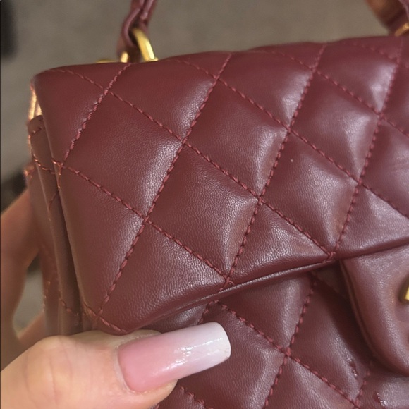 CHANEL FLAP BAG W HANDLE - Picture 3 of 15